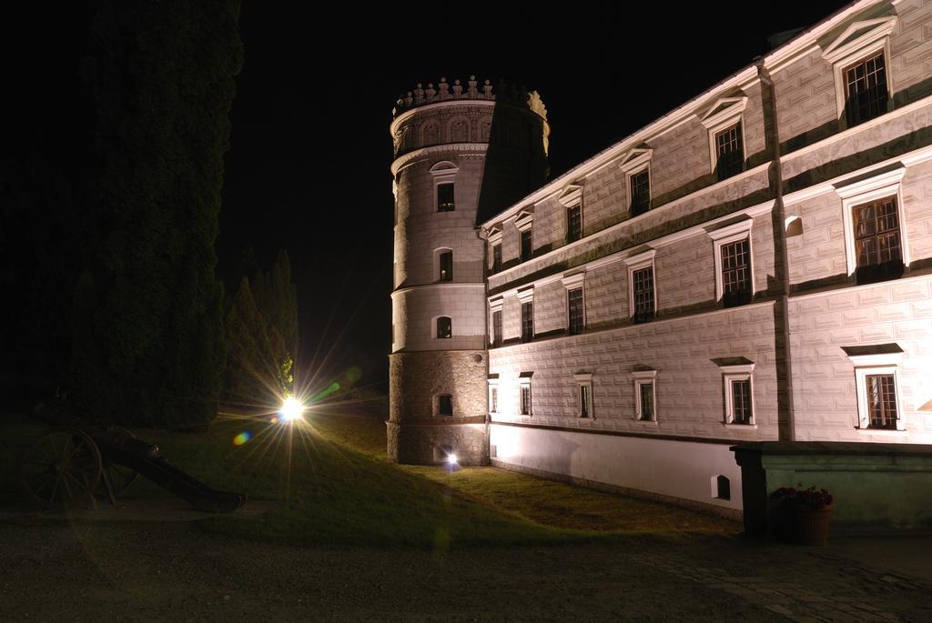 Hotel Zamek W Krasiczynie Exterior foto